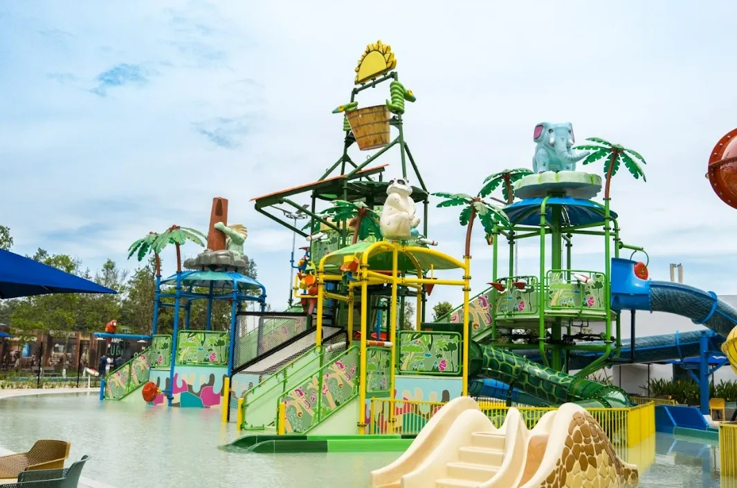 Big Bucket Splash at Gamuda Luge Gardens